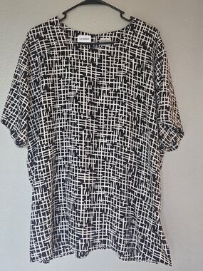 Liz Baker Black and White Lightweight Blouse, Career, Corporate, Dressy, 2X